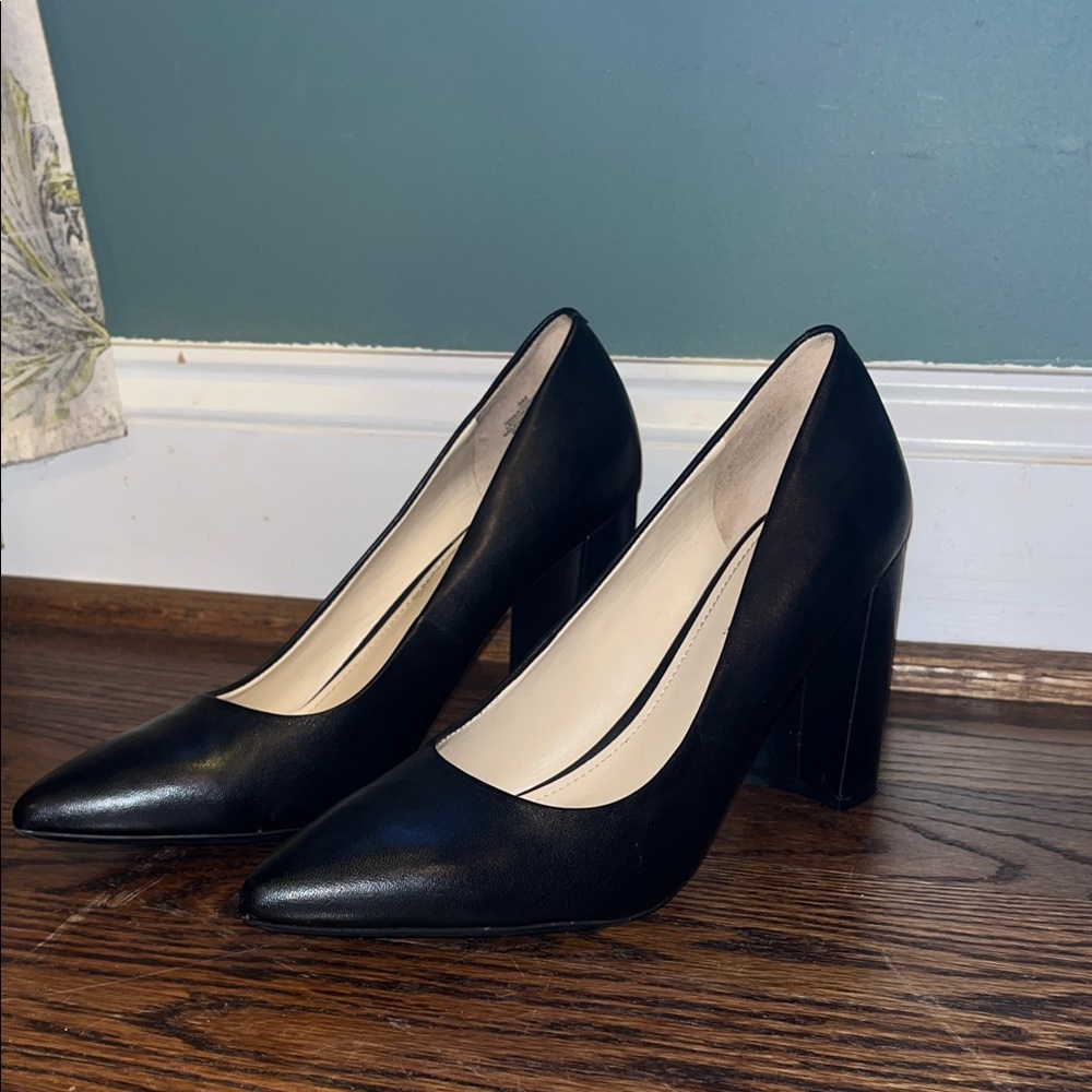 Nine West Sleek Black Heels Size 9